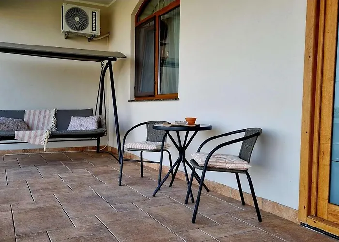 Denisa House Guest house Limanu