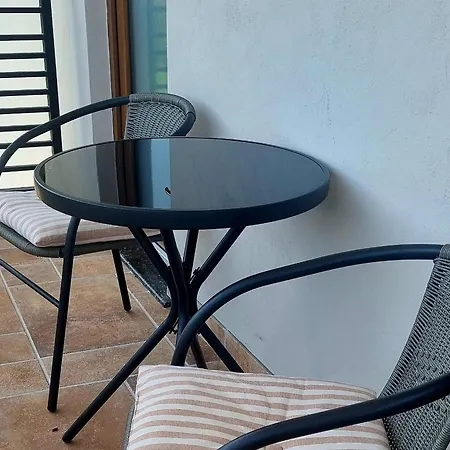 Denisa House בית אירוח