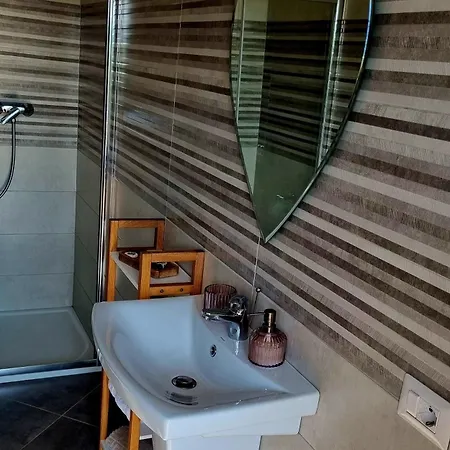 בית אירוח Denisa House Limanu