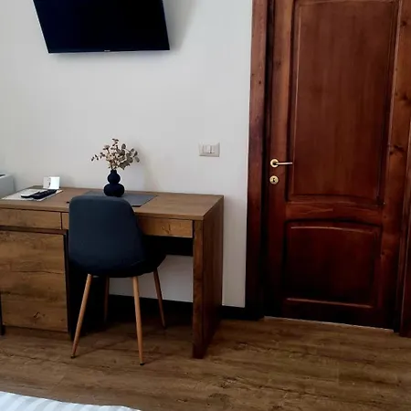 Denisa House בית אירוח *